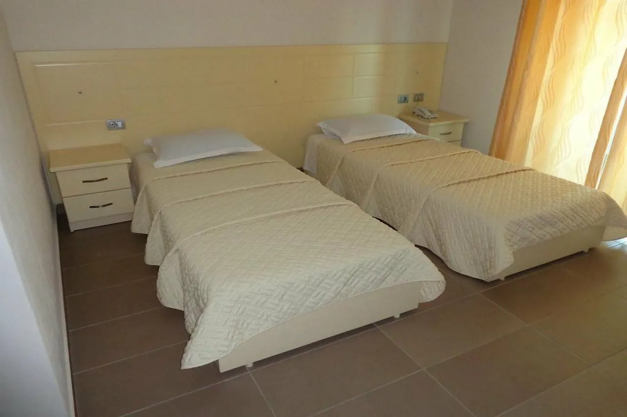 ***  Hotel Piazza Peshkopi Albanië